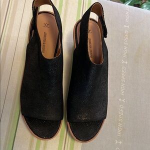 Johnston & Murphy Black Slingback Sandals